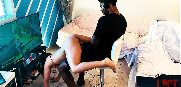  Fucknite Carmela Clutch Gets Stretched While She interrupts Him as he  Plays Fortnite Morelust Role Play Preview